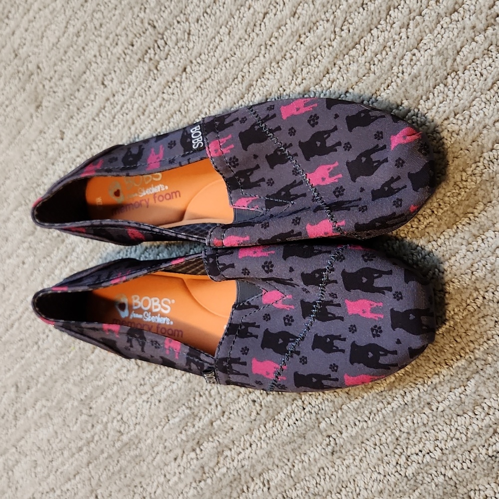 Bob's Grey Pink Dogs NWOT